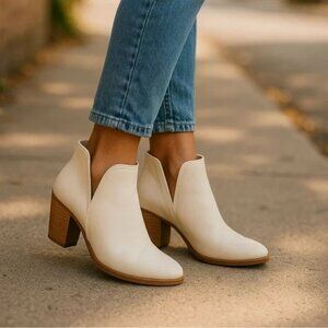 Anthropologie Joie Kayden Off White/Cream Leather Heeled Ankle Boots Size 10M